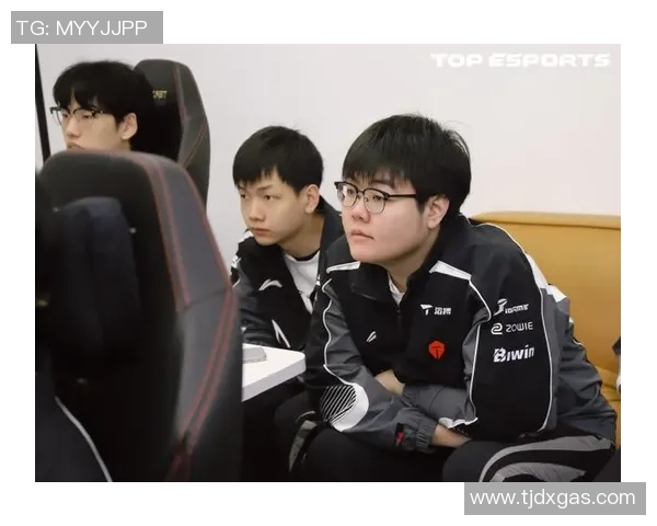 esports数据探讨FPX战队在英雄联盟赛场上的力量与团队精神的深度分析